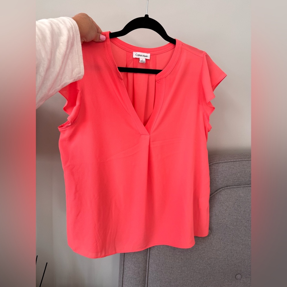 NWOT NEVER WORN Calvin Klein coral short sleeve top blouse large!!!!